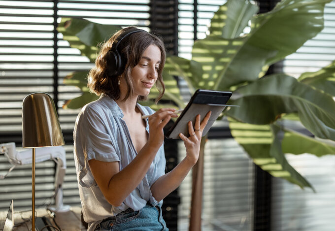 © RossHelen/Shutterstock.com Neues Kundenportal "Mein ALDI Grüne Energie" | © RossHelen/Shutterstock.com